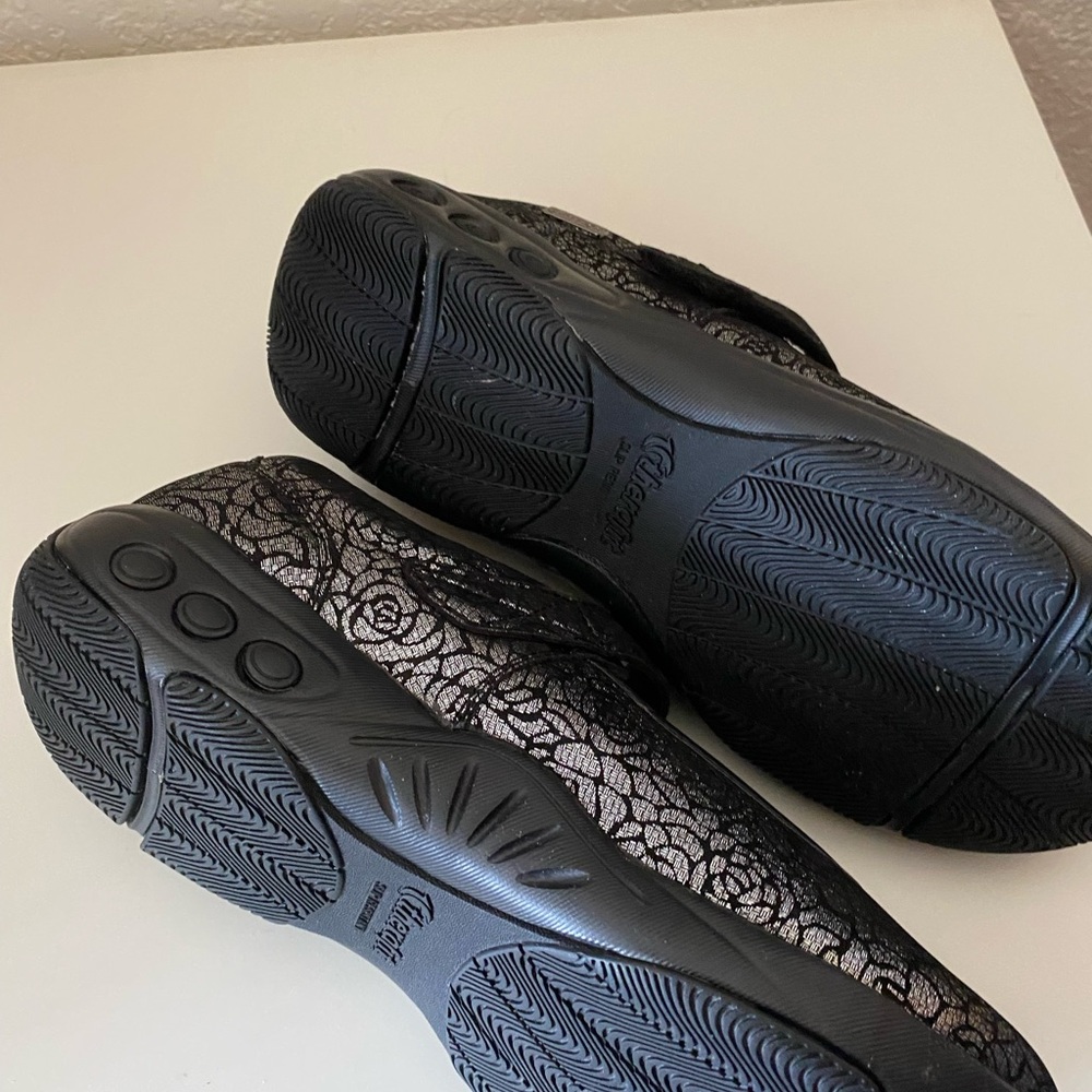 Therafit Mary Jane’s Black & Silver Size 6.5 - Picture 7 of 11